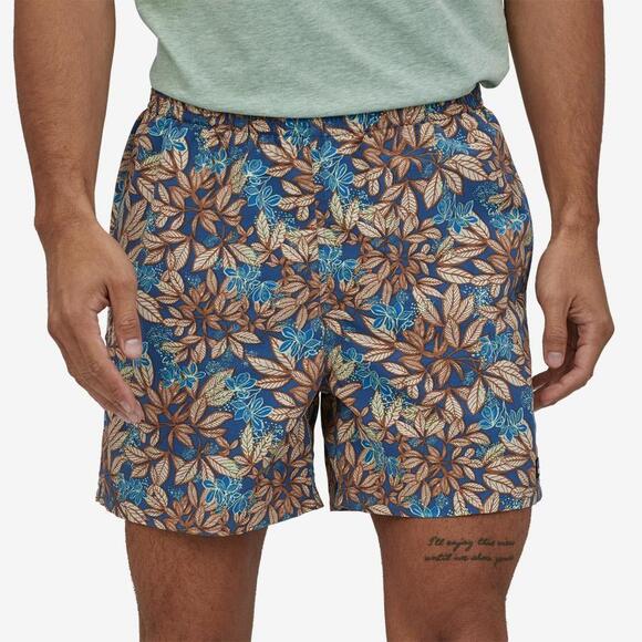 NEW Patagonia Baggies Shorts in Hevea Leaves/Superior Blue Size Medium - Picture 1 of 8